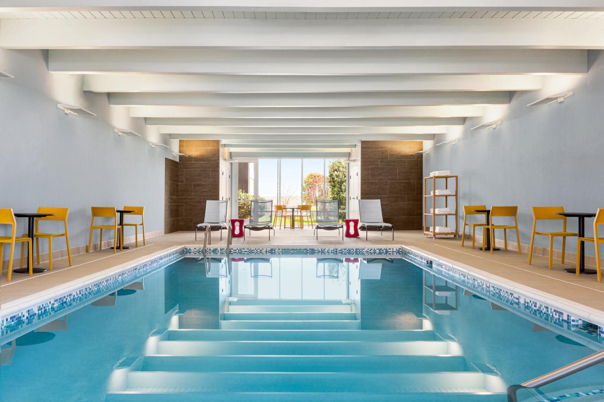 Home2 Suites By Hilton York Buitenkant foto